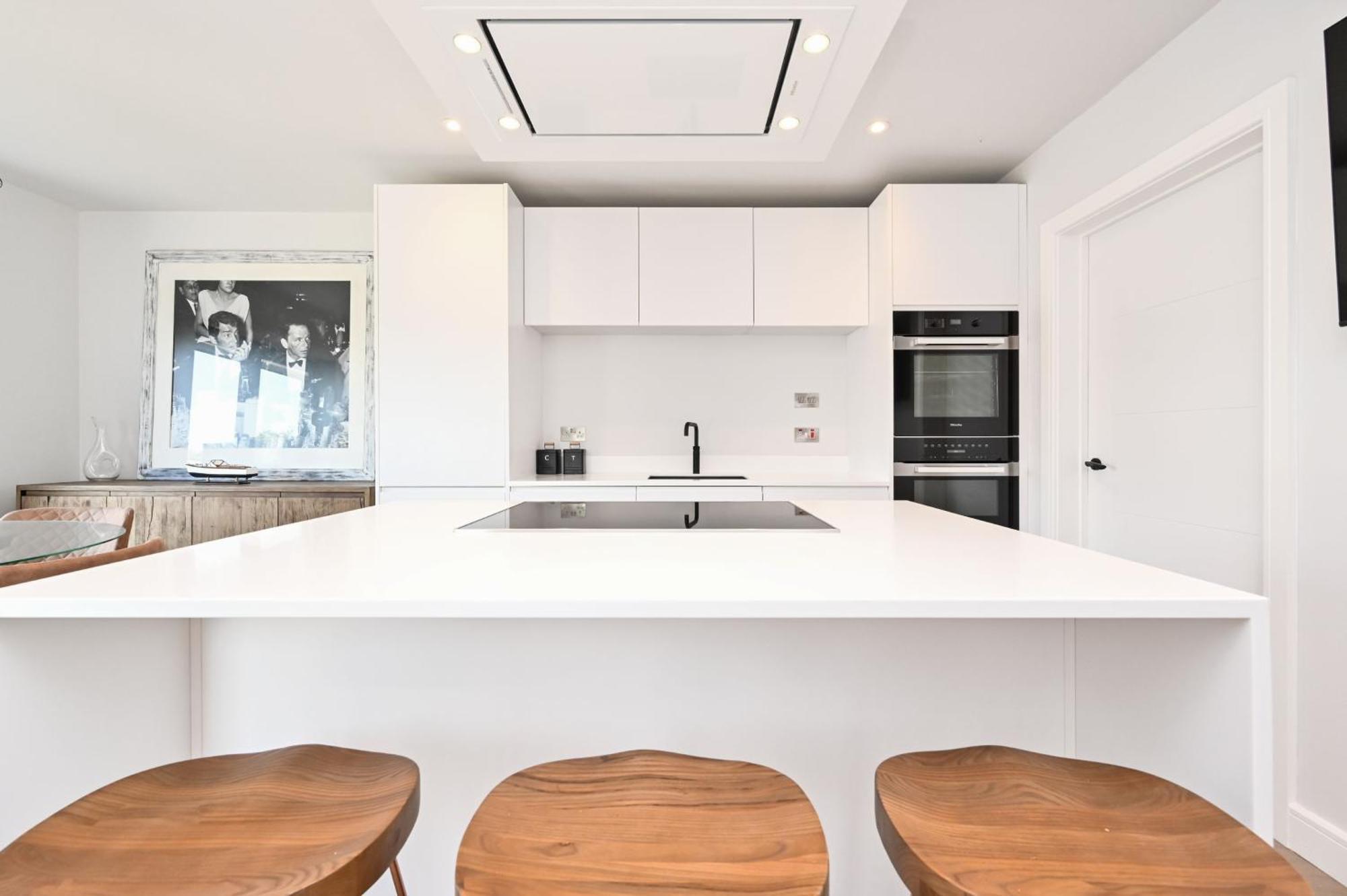 1 The Nest - Luxury Modern House Nr Beach & Bars With Sea Views & Free Parking Villa Charlestown  Esterno foto