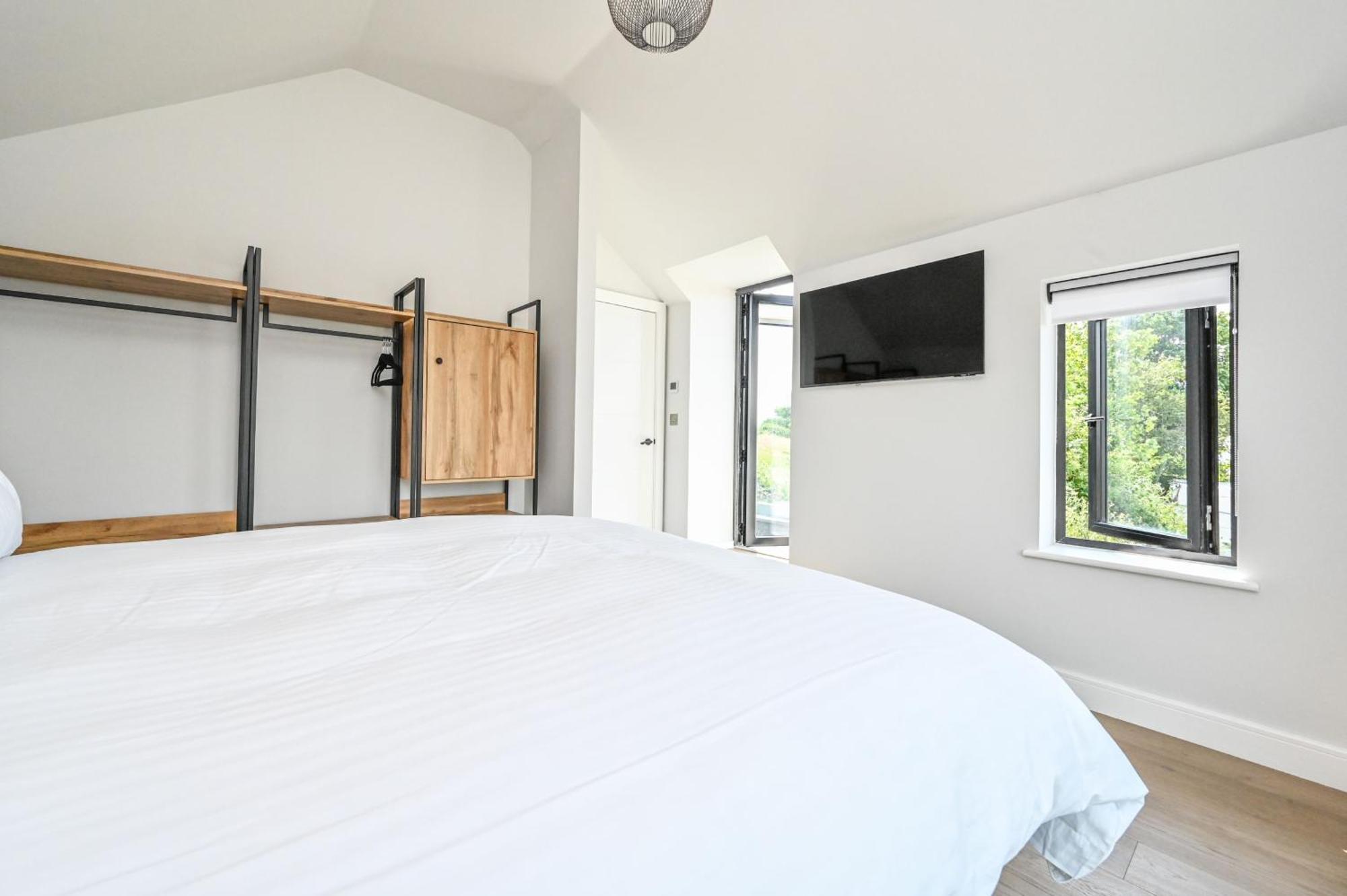 1 The Nest - Luxury Modern House Nr Beach & Bars With Sea Views & Free Parking Villa Charlestown  Esterno foto