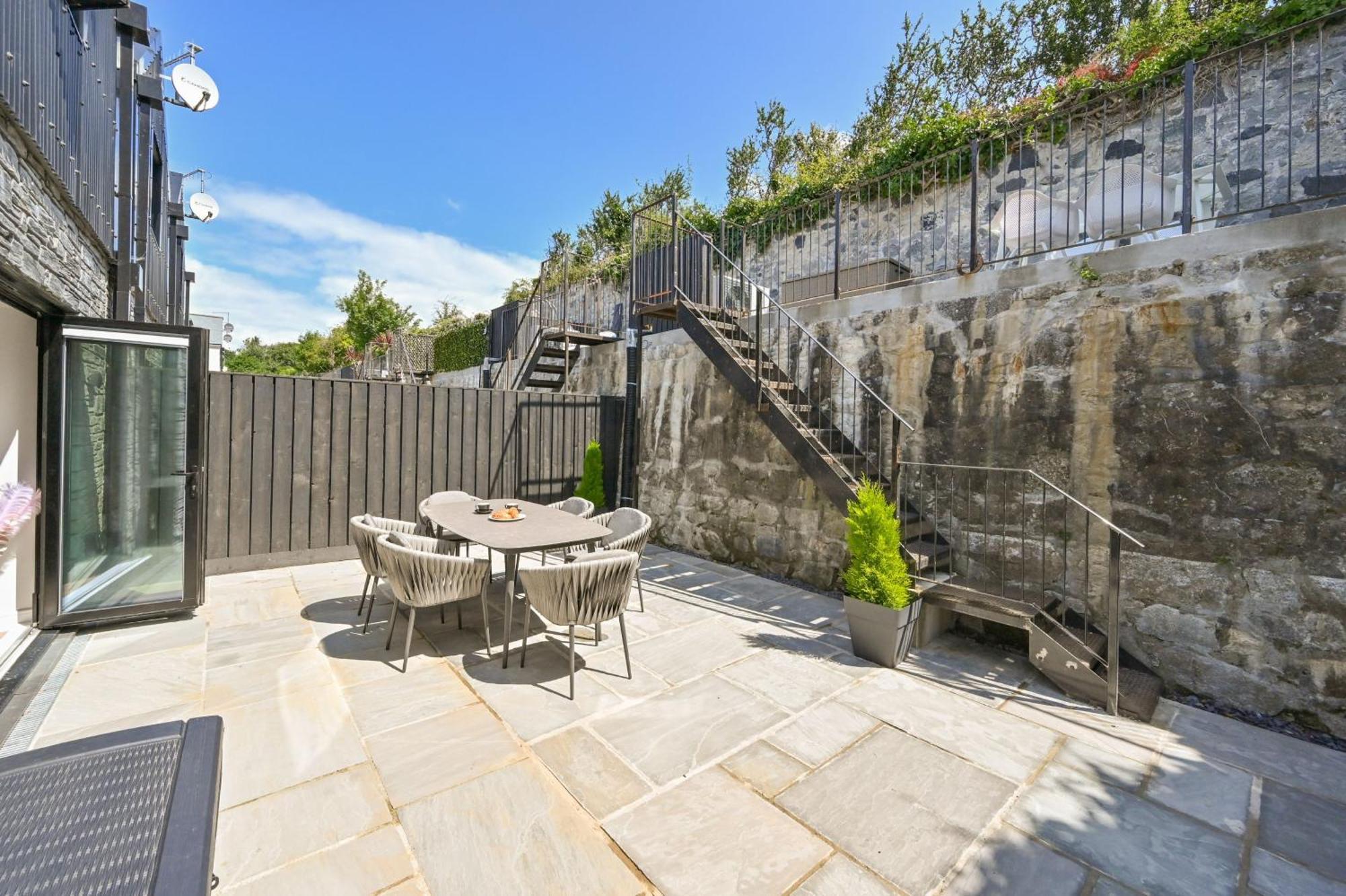 1 The Nest - Luxury Modern House Nr Beach & Bars With Sea Views & Free Parking Villa Charlestown  Esterno foto